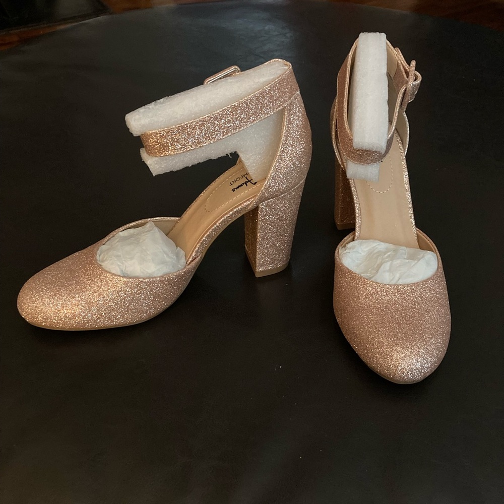 J. Adams Rose Gold Glitter Block Heel size 7.5